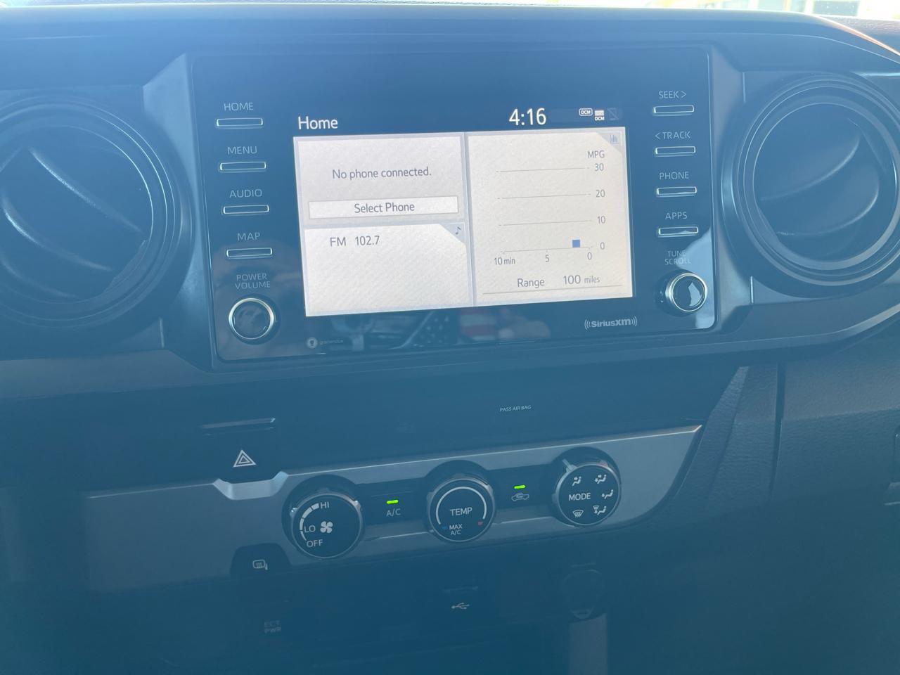 Toyota Tacoma 2WD SR Double Cab 5' Bed I4 AT (Natl) 2022