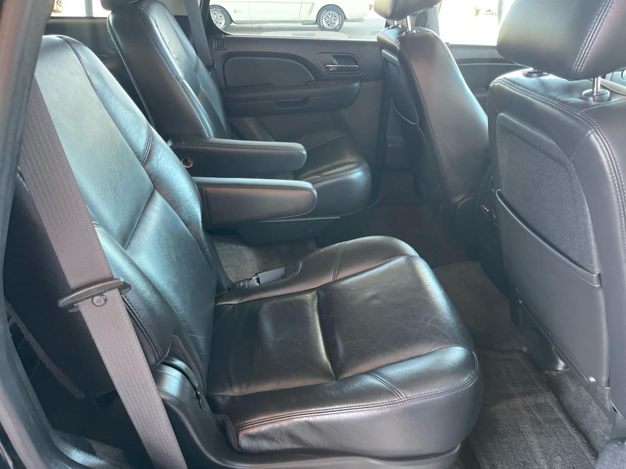 Chevrolet Tahoe 2WD 4dr 1500 LTZ 2011