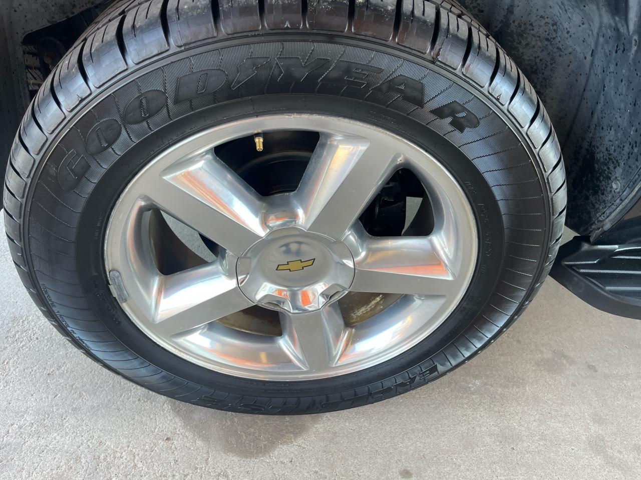 Chevrolet Tahoe 2WD 4dr 1500 LTZ 2011