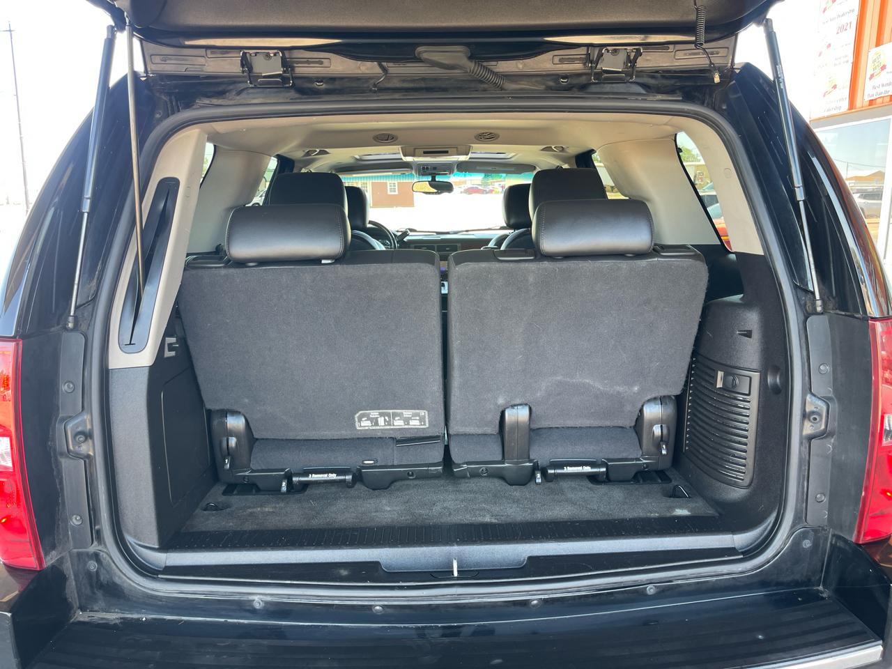 Chevrolet Tahoe 2WD 4dr 1500 LTZ 2011