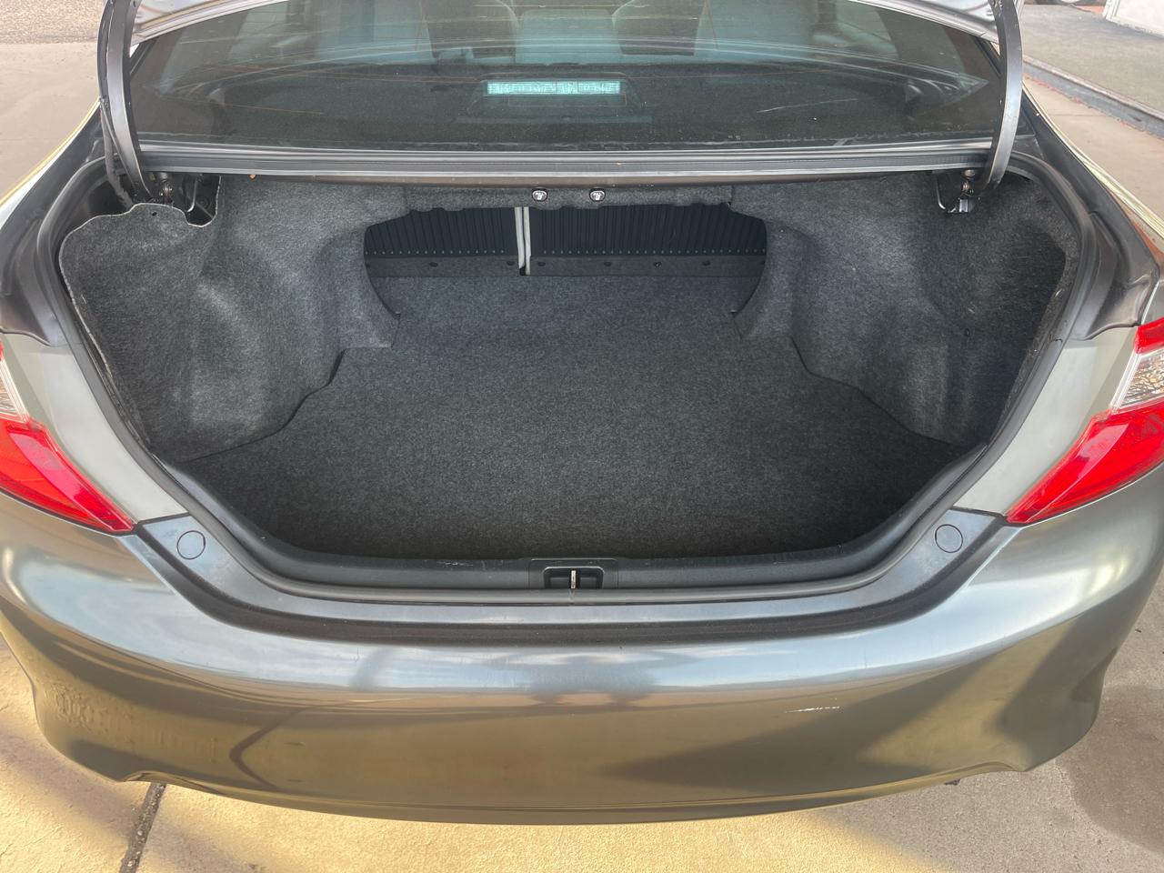Toyota Camry 4dr Sdn I4 Auto SE Sport Limited Edition (Natl) 2012