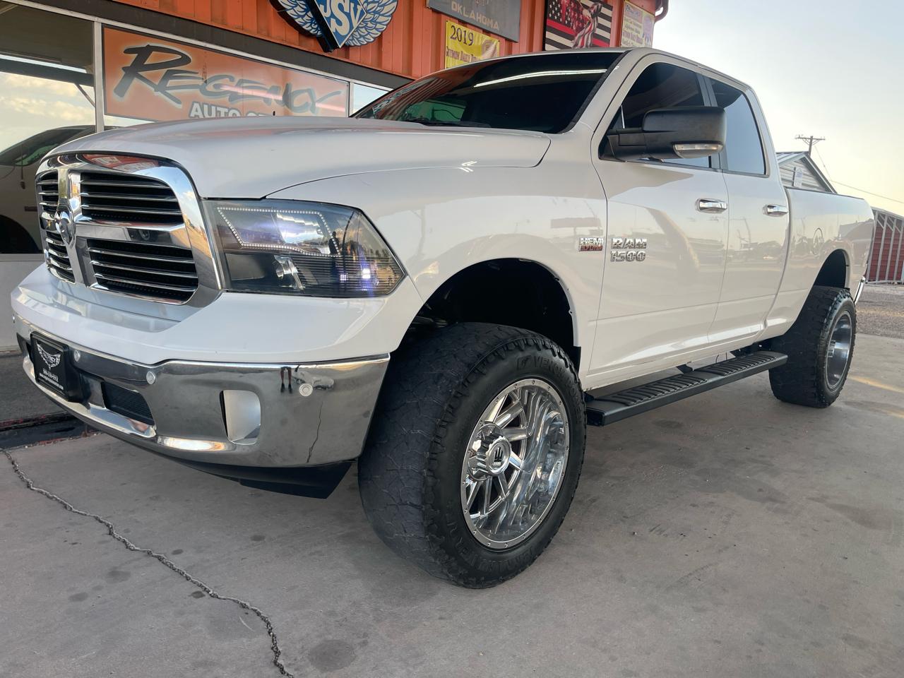 RAM 1500 Big Horn 4x2 Quad Cab 6'4" Box 2017