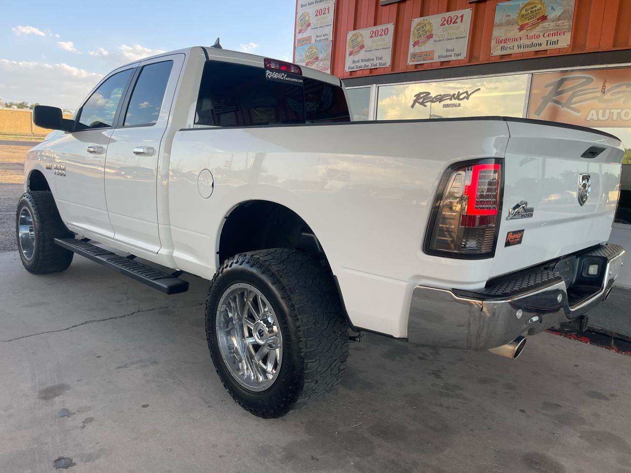 RAM 1500 Big Horn 4x2 Quad Cab 6'4" Box 2017