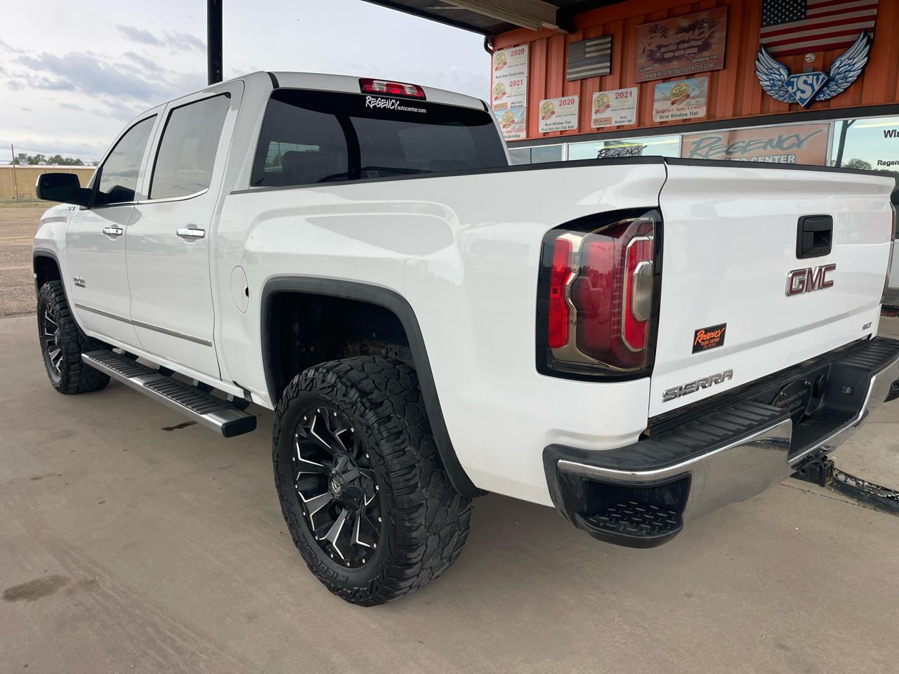 GMC Sierra 1500 4WD Crew Cab 143.5" SLT 2018