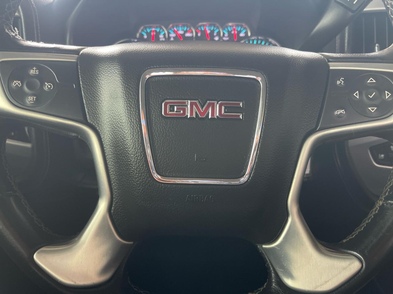 GMC Sierra 1500 4WD Crew Cab 143.5" SLT 2018