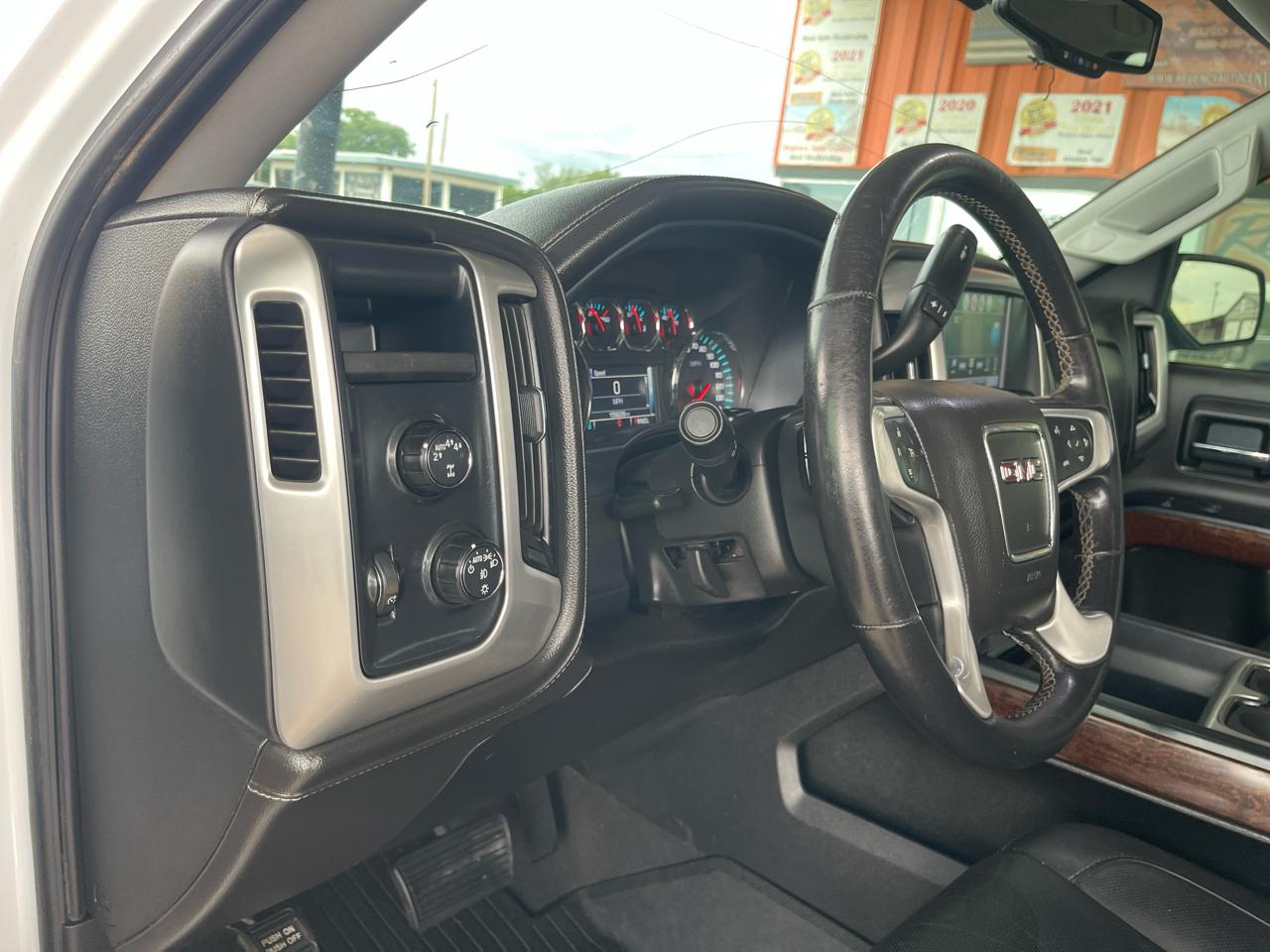 GMC Sierra 1500 4WD Crew Cab 143.5" SLT 2018