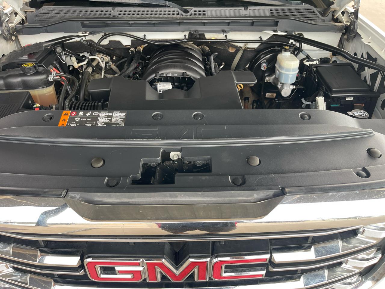 GMC Sierra 1500 4WD Crew Cab 143.5" SLT 2018