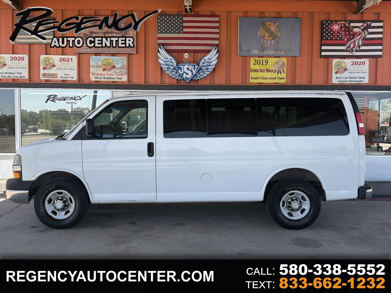 2014 Chevrolet Express Passenger RWD 3500 135" LT w/1LT