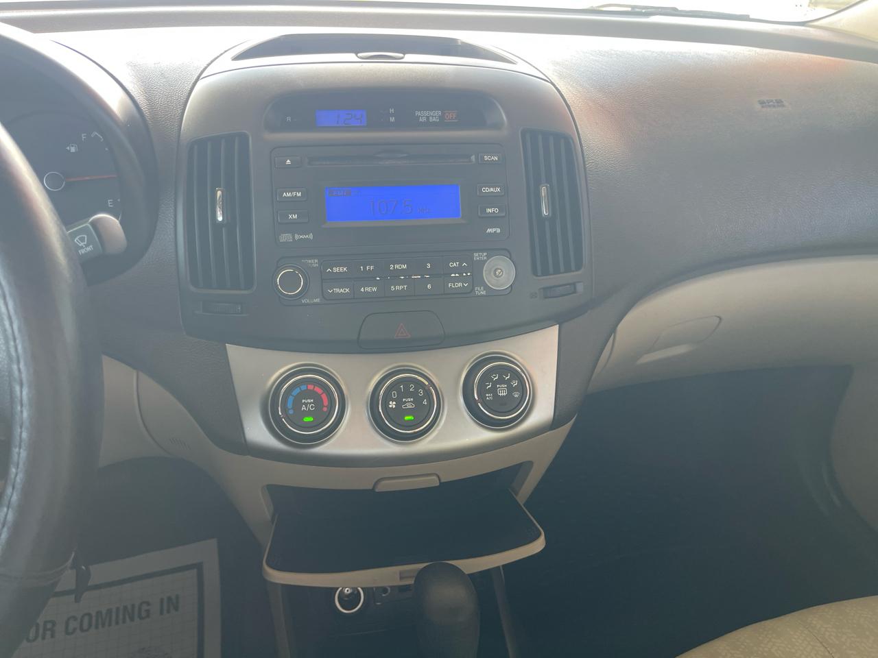 Hyundai Elantra 4dr Sdn Auto GLS 2010
