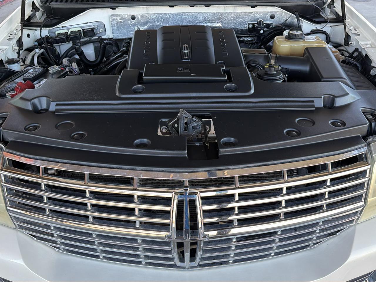 Lincoln Navigator L 2WD 4dr 2007