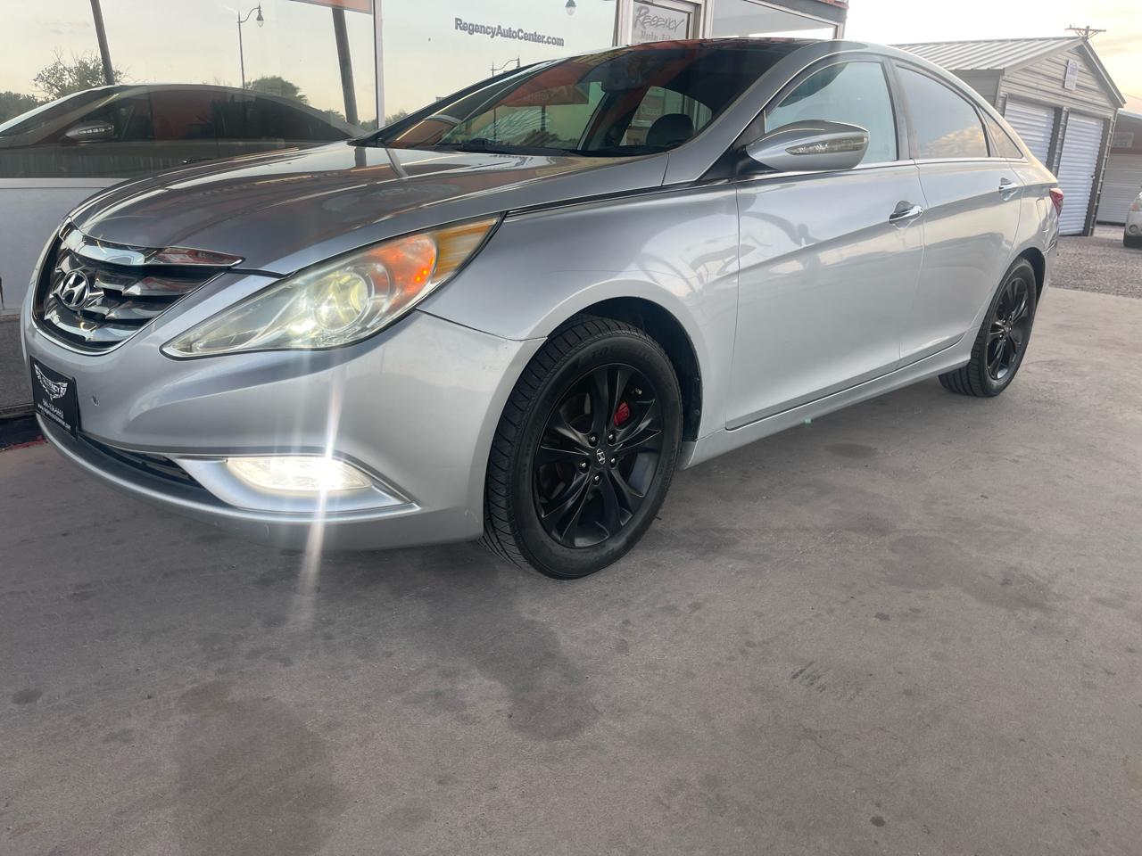 Hyundai Sonata 4dr Sdn 2.4L Auto Limited 2013