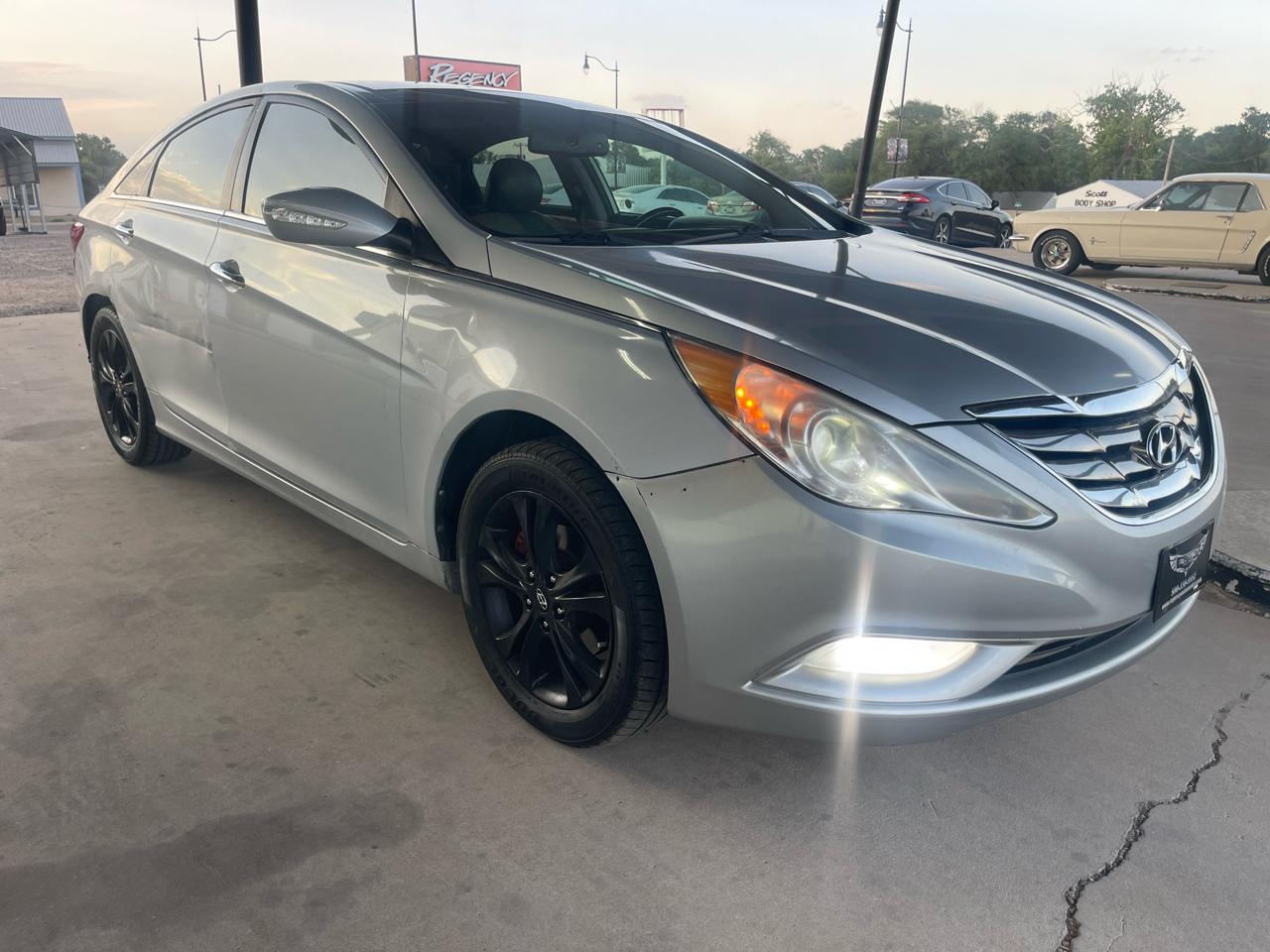 Hyundai Sonata 4dr Sdn 2.4L Auto Limited 2013