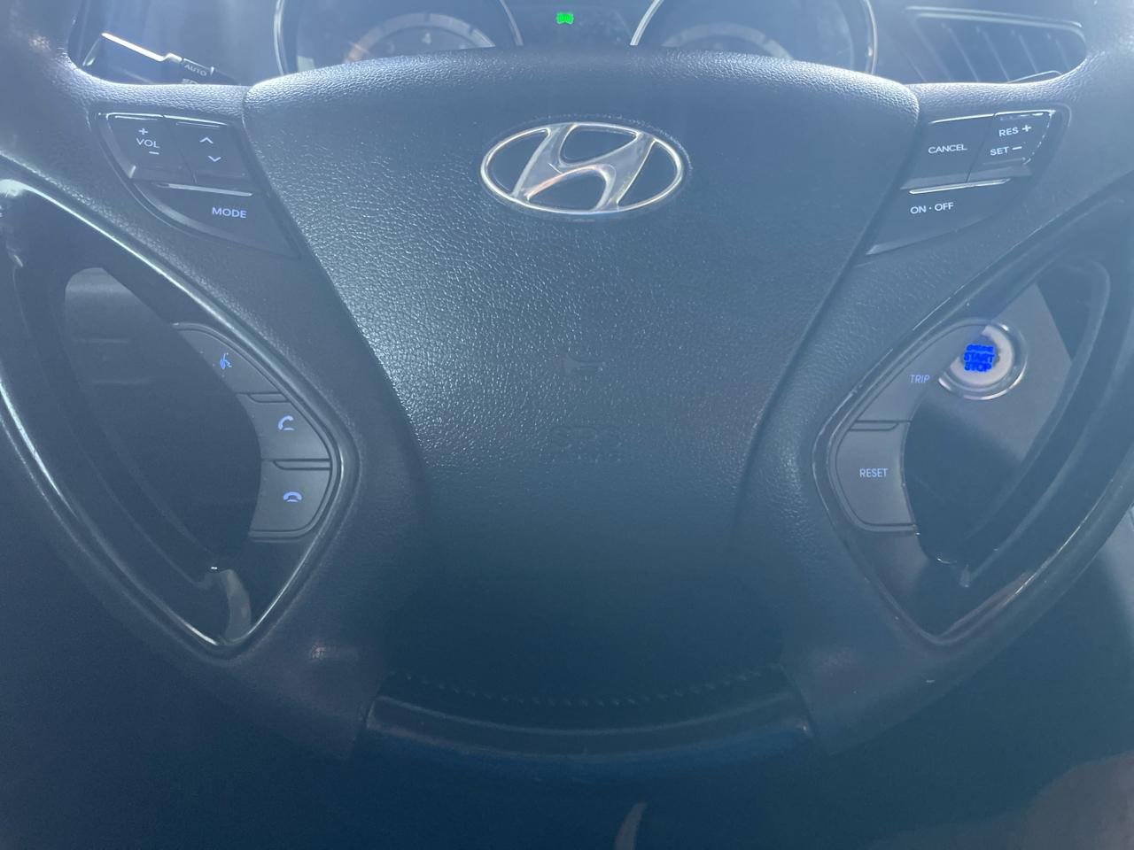 Hyundai Sonata 4dr Sdn 2.4L Auto Limited 2013