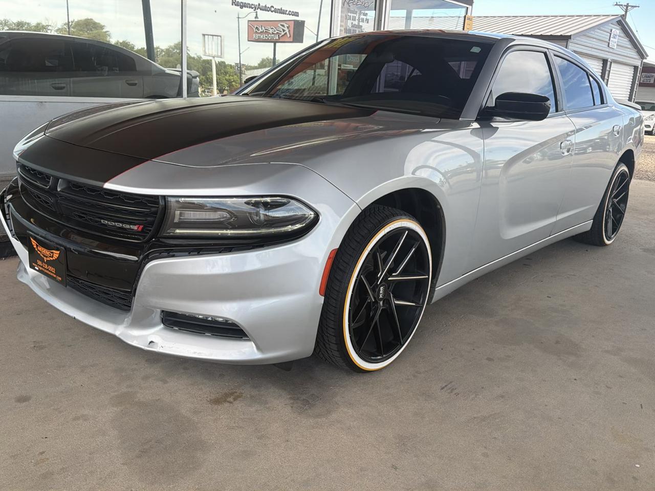 Dodge Charger SXT RWD 2020