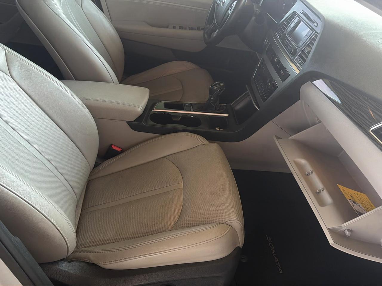 Hyundai Sonata 4dr Sdn 2.4L Limited 2015