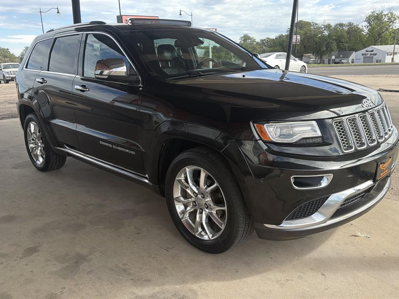 Jeep Grand Cherokee RWD 4dr Summit 2014