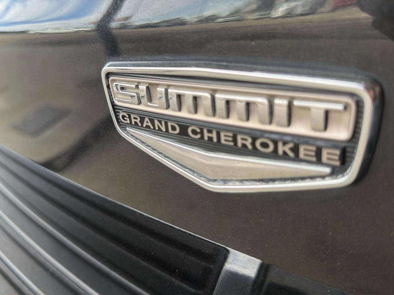 Jeep Grand Cherokee RWD 4dr Summit 2014