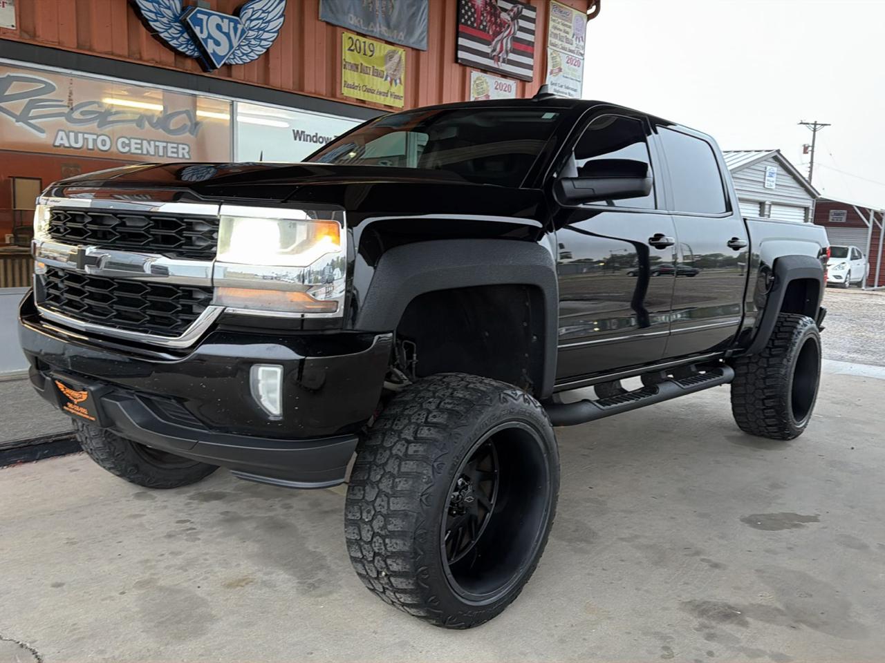 2016 Chevrolet Silverado 1500 LT - Photo 2