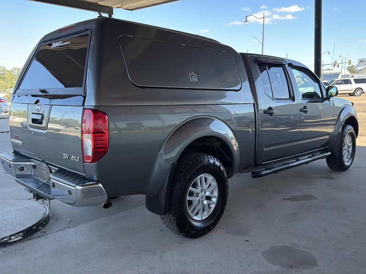 2017 Nissan Frontier SV - Photo 6