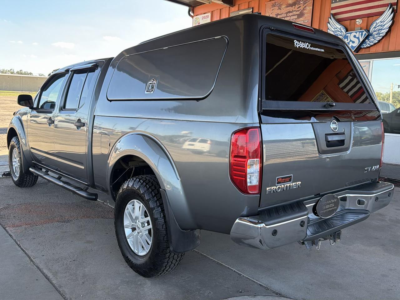 2017 Nissan Frontier SV - Photo 8