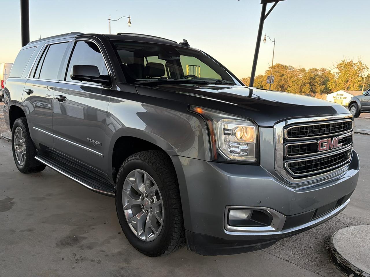 GMC Yukon 4WD 4dr SLT 2018