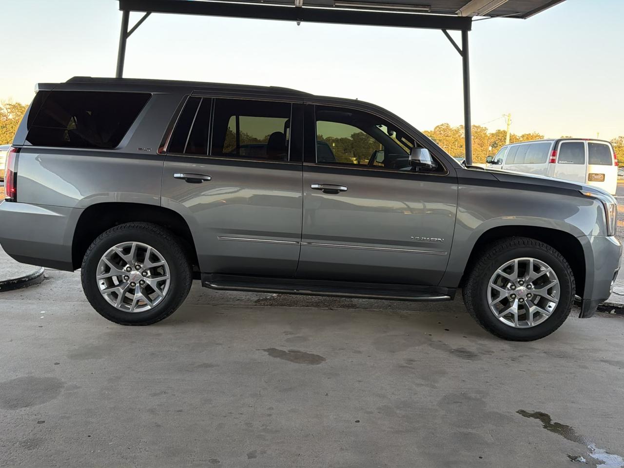 GMC Yukon 4WD 4dr SLT 2018