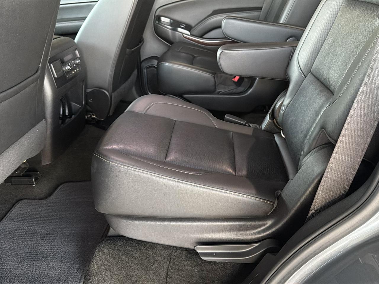 GMC Yukon 4WD 4dr SLT 2018
