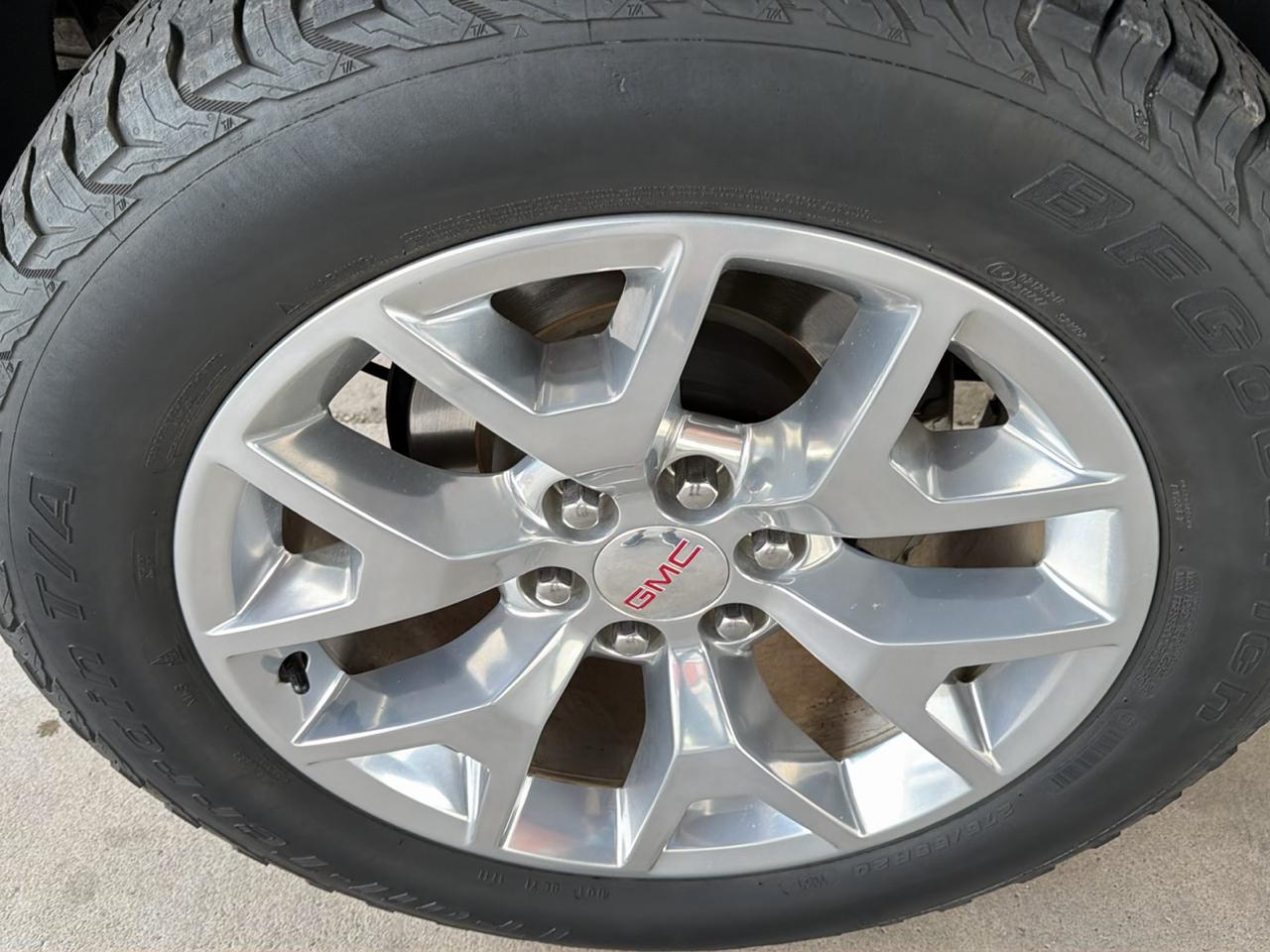 GMC Yukon 4WD 4dr SLT 2018