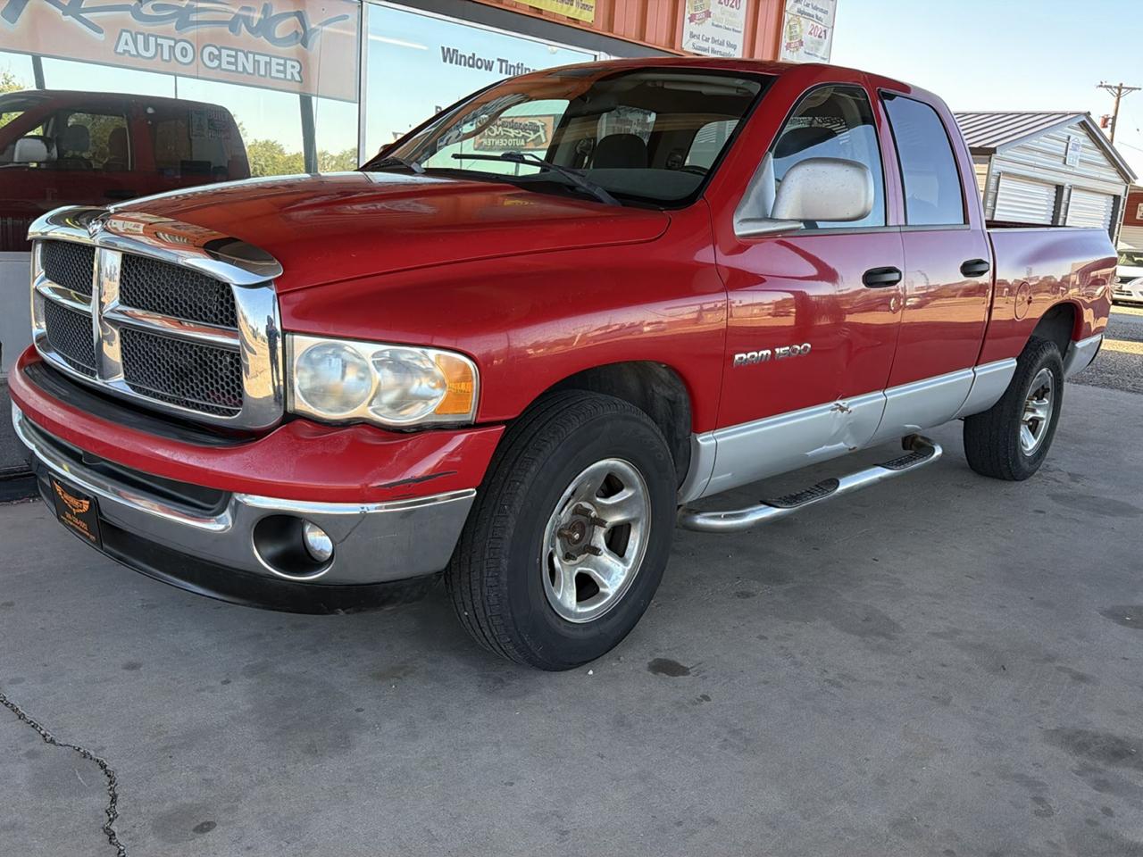 Dodge Ram 1500 4dr Quad Cab 140.5" WB SLT 2003