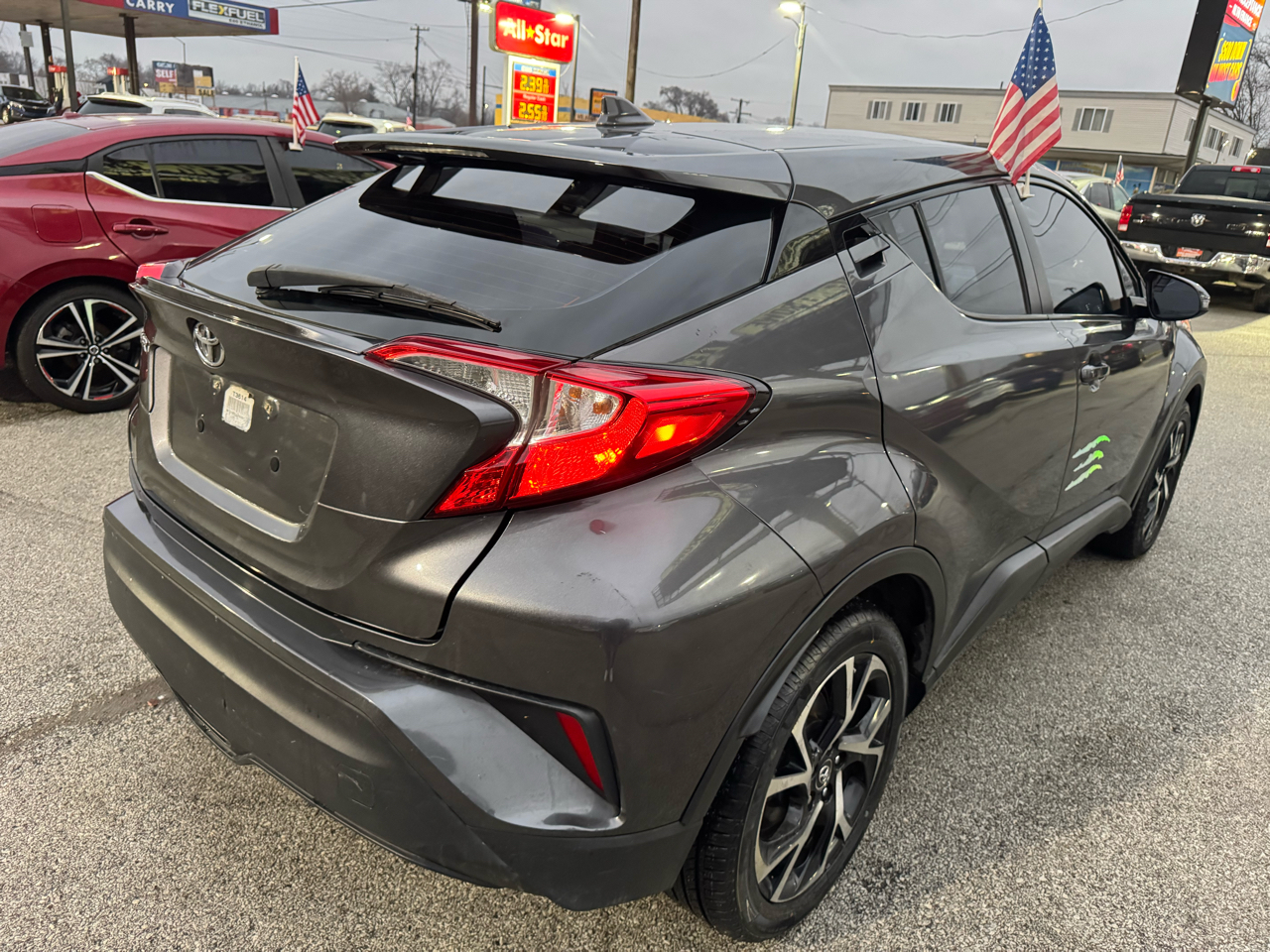 Toyota C-HR XLE 2018