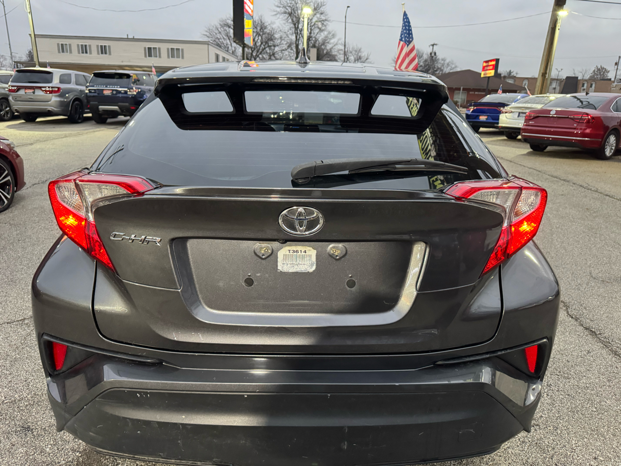 Toyota C-HR XLE 2018