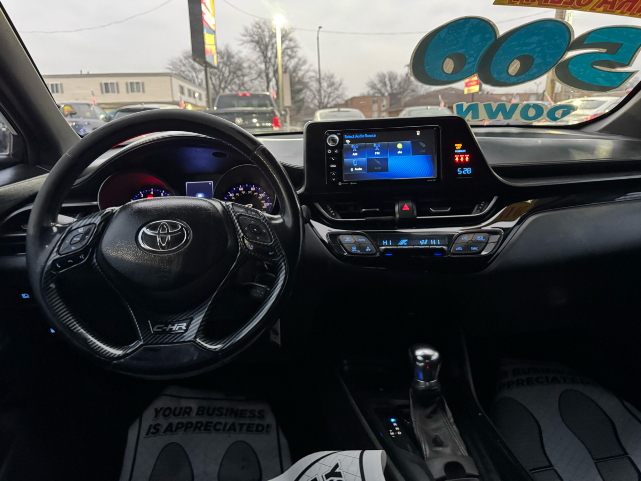 Toyota C-HR XLE 2018