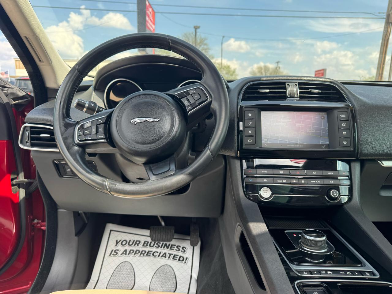 Jaguar F-Pace 25t Premium 2018