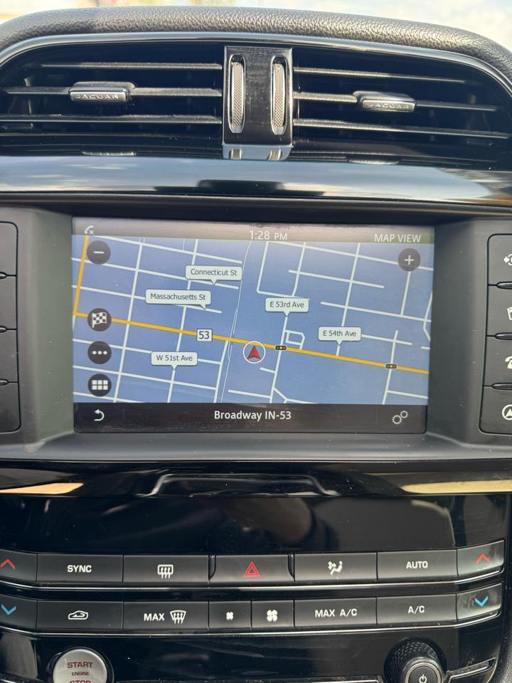 Jaguar F-Pace 25t Premium 2018