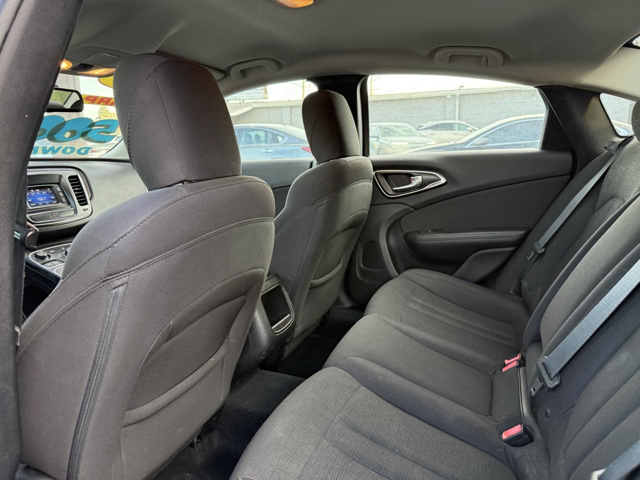 Chrysler 200 LX 2017