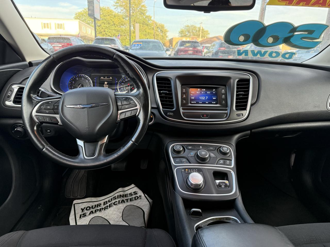 Chrysler 200 LX 2017