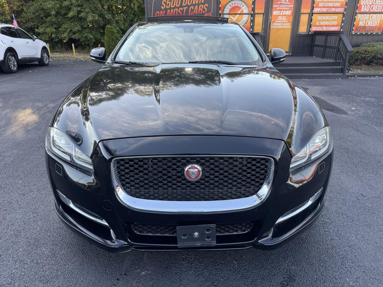 Jaguar XJ  2016