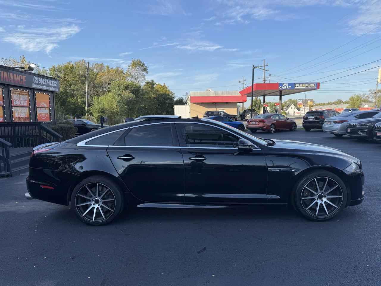 Jaguar XJ  2016