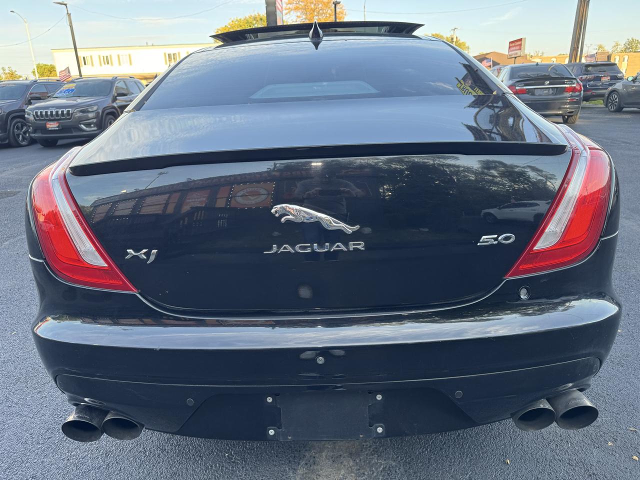 Jaguar XJ  2016
