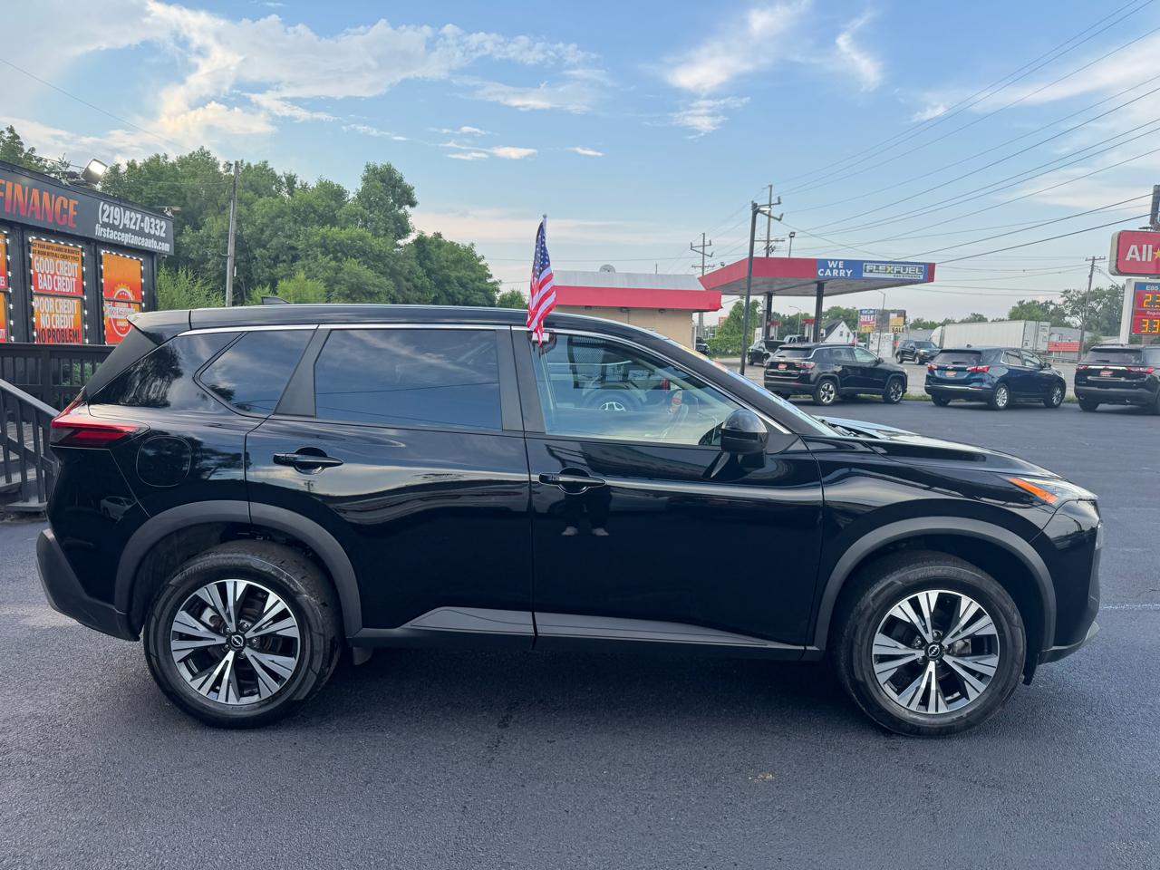 Nissan Rogue SV 2022