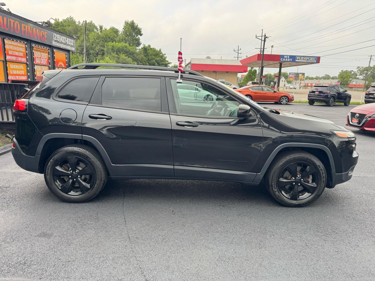 Jeep Cherokee Latitude 4WD 2016