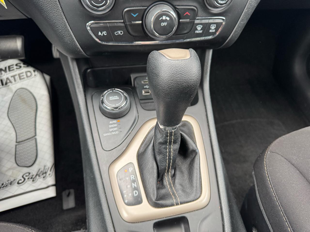 Jeep Cherokee Latitude 4WD 2016