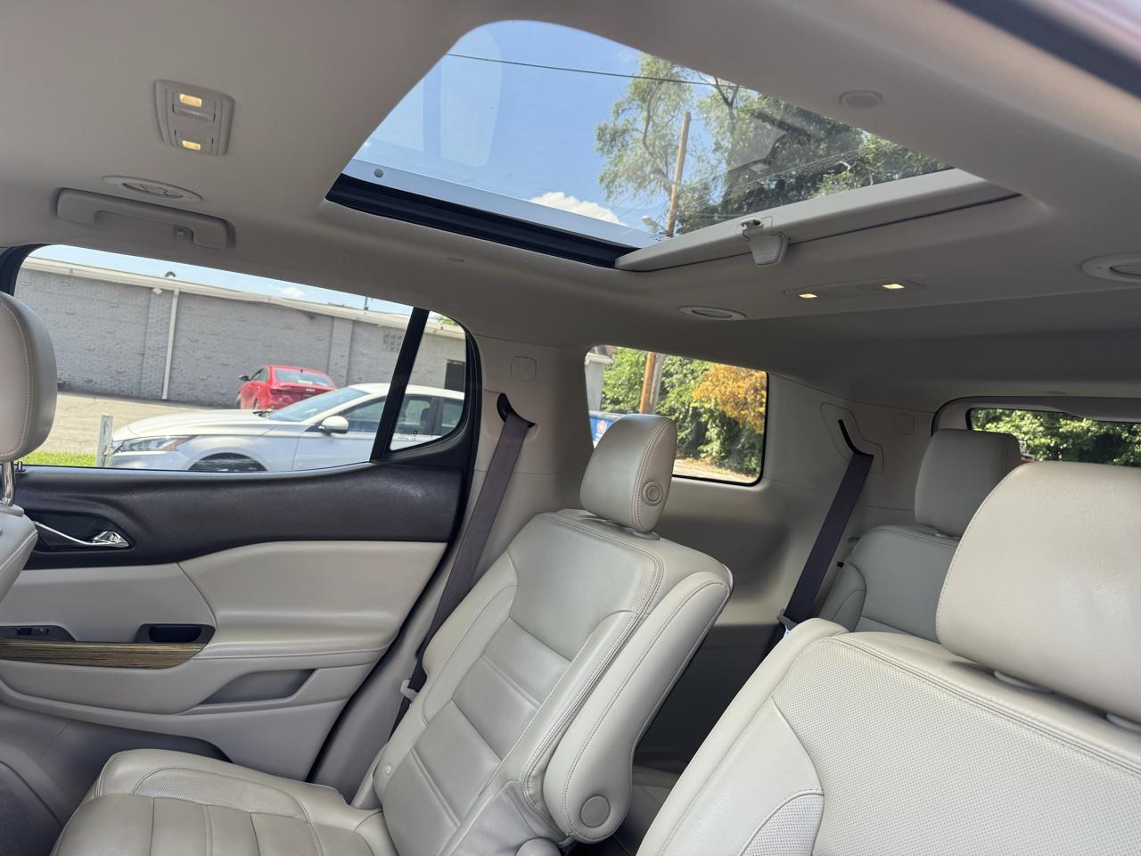 GMC Acadia Denali AWD 2018