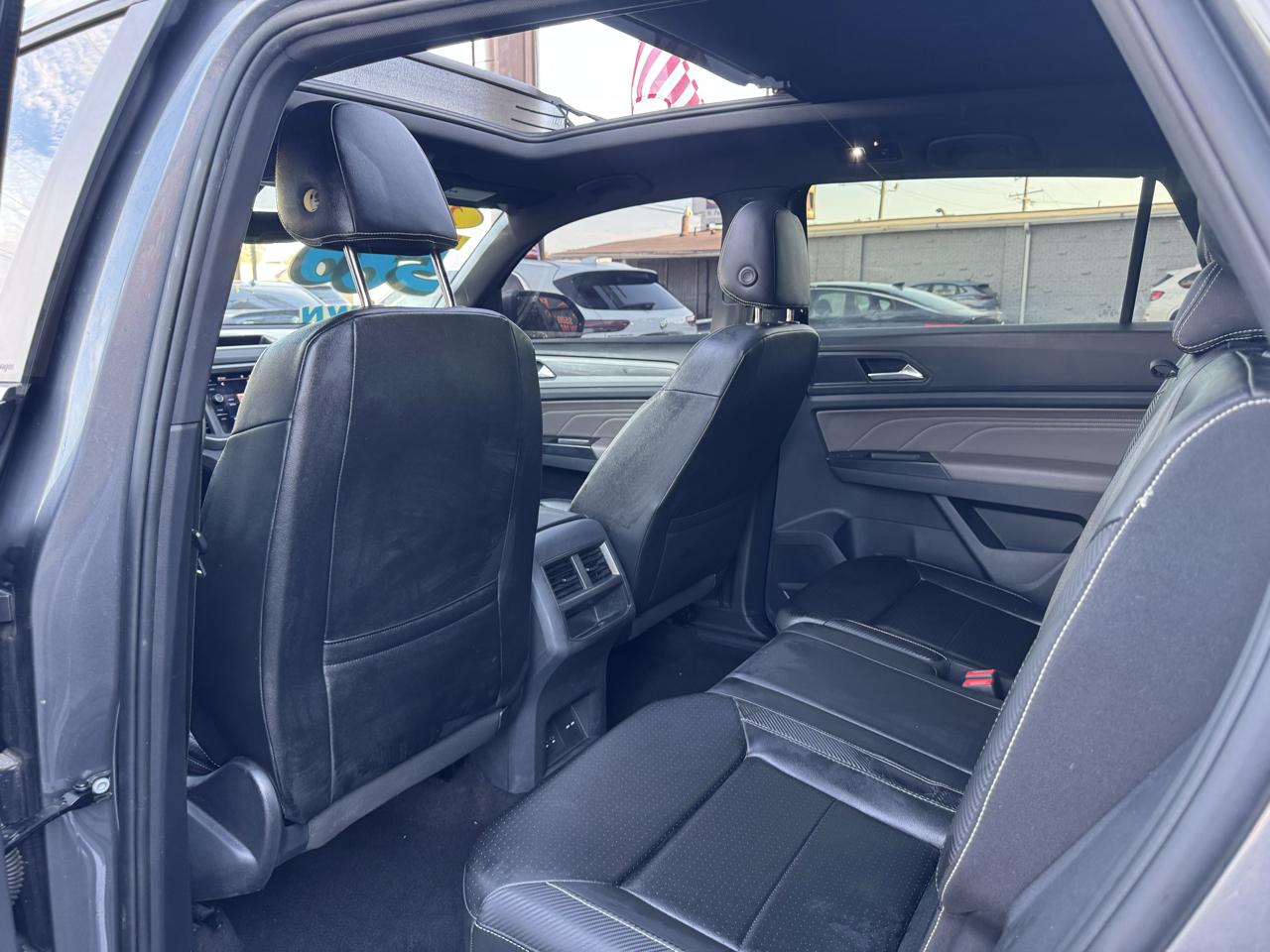 Volkswagen Atlas Cross Sport SE w/Technology 4MOTION 2021