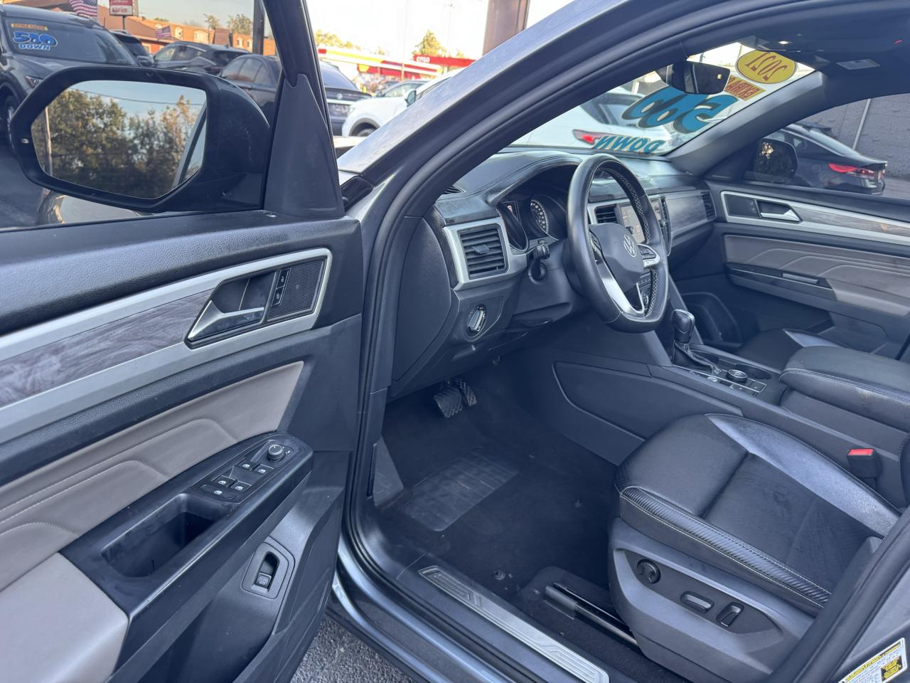 Volkswagen Atlas Cross Sport SE w/Technology 4MOTION 2021