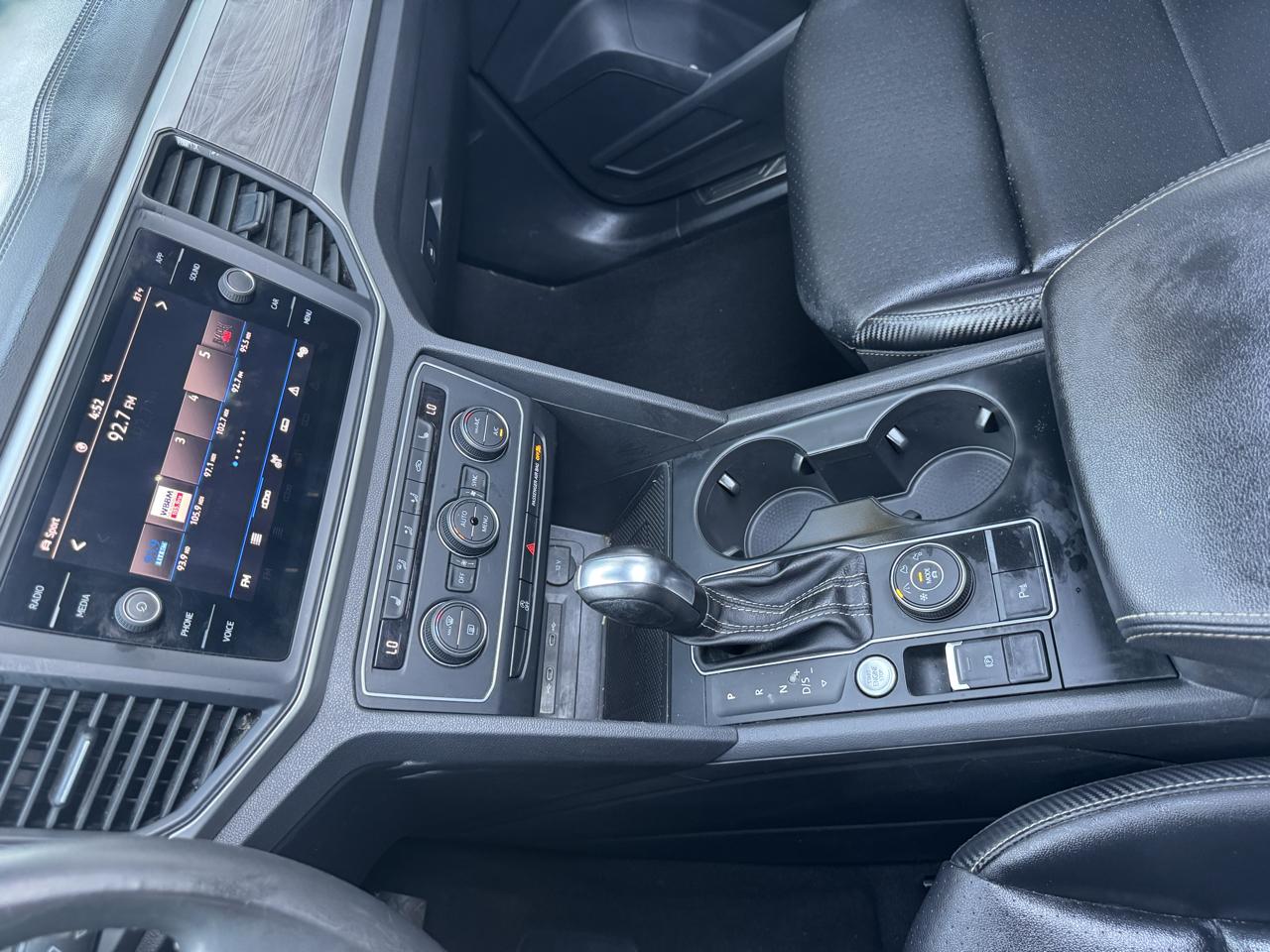 Volkswagen Atlas Cross Sport SE w/Technology 4MOTION 2021
