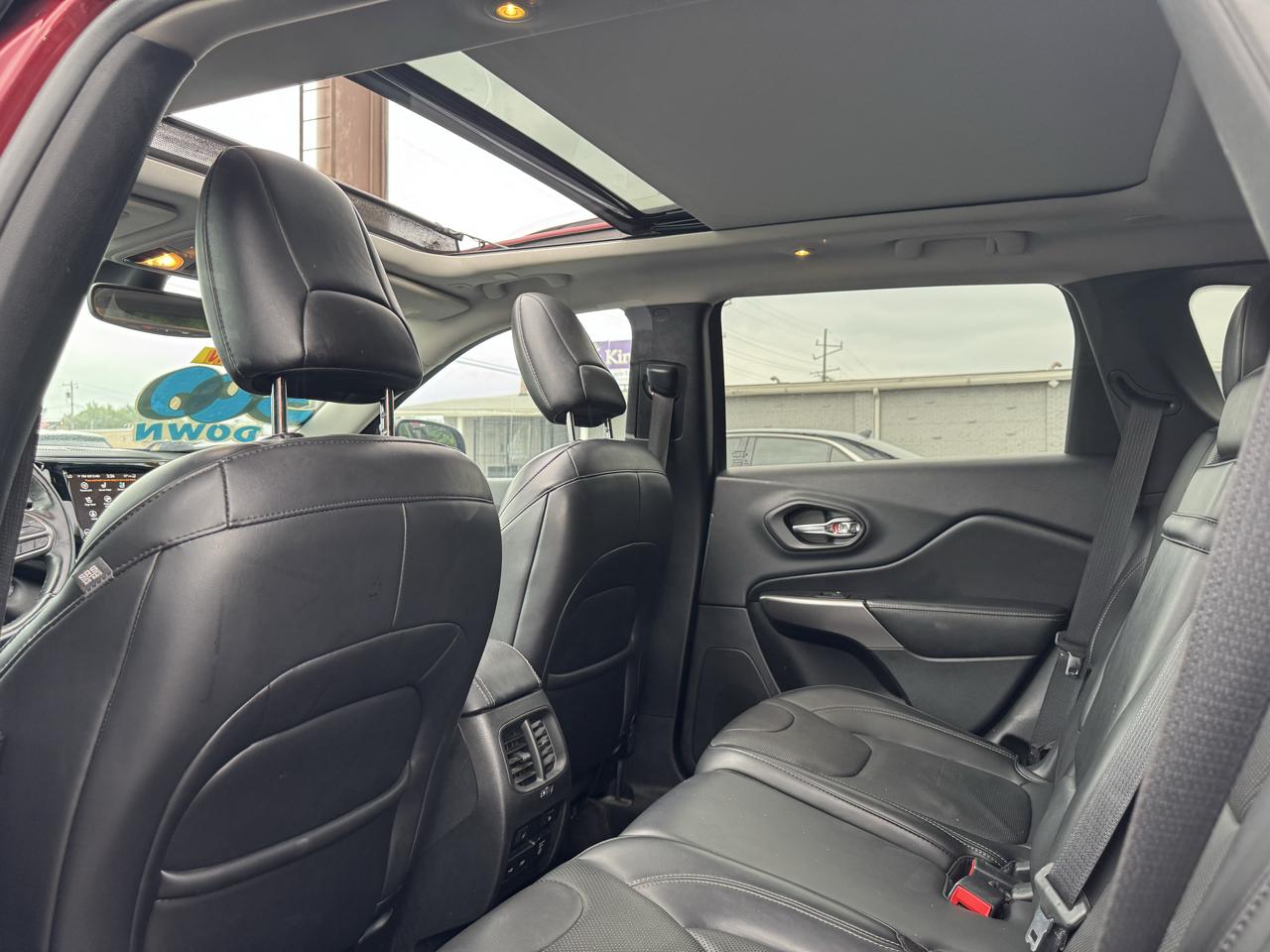 Jeep Cherokee Overland 4WD 2019