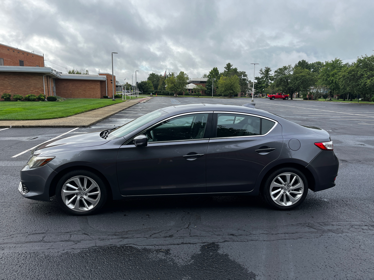 2017 Acura ILX Premium Technology Plus photo 3