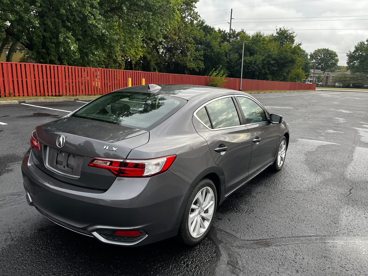 2017 Acura ILX Premium Technology Plus photo 5