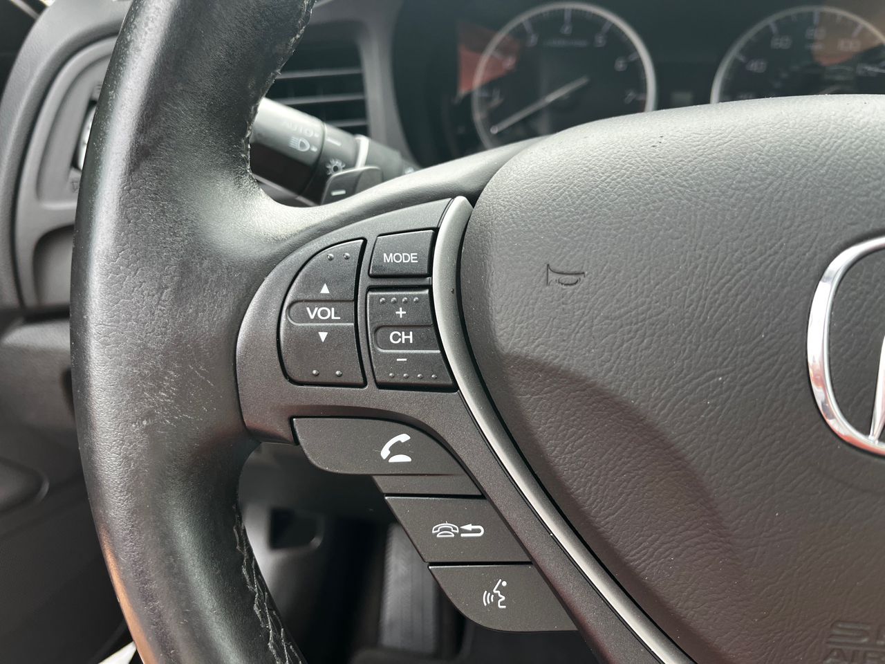 2017 Acura ILX Premium Technology Plus photo 15